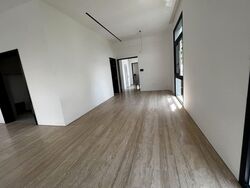 Holland Road (D10), Detached #551149241